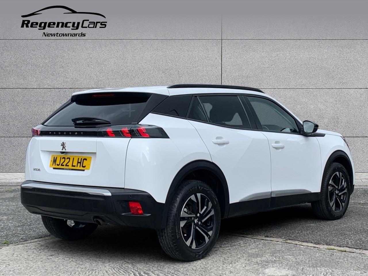 Peugeot 2008 view 8
