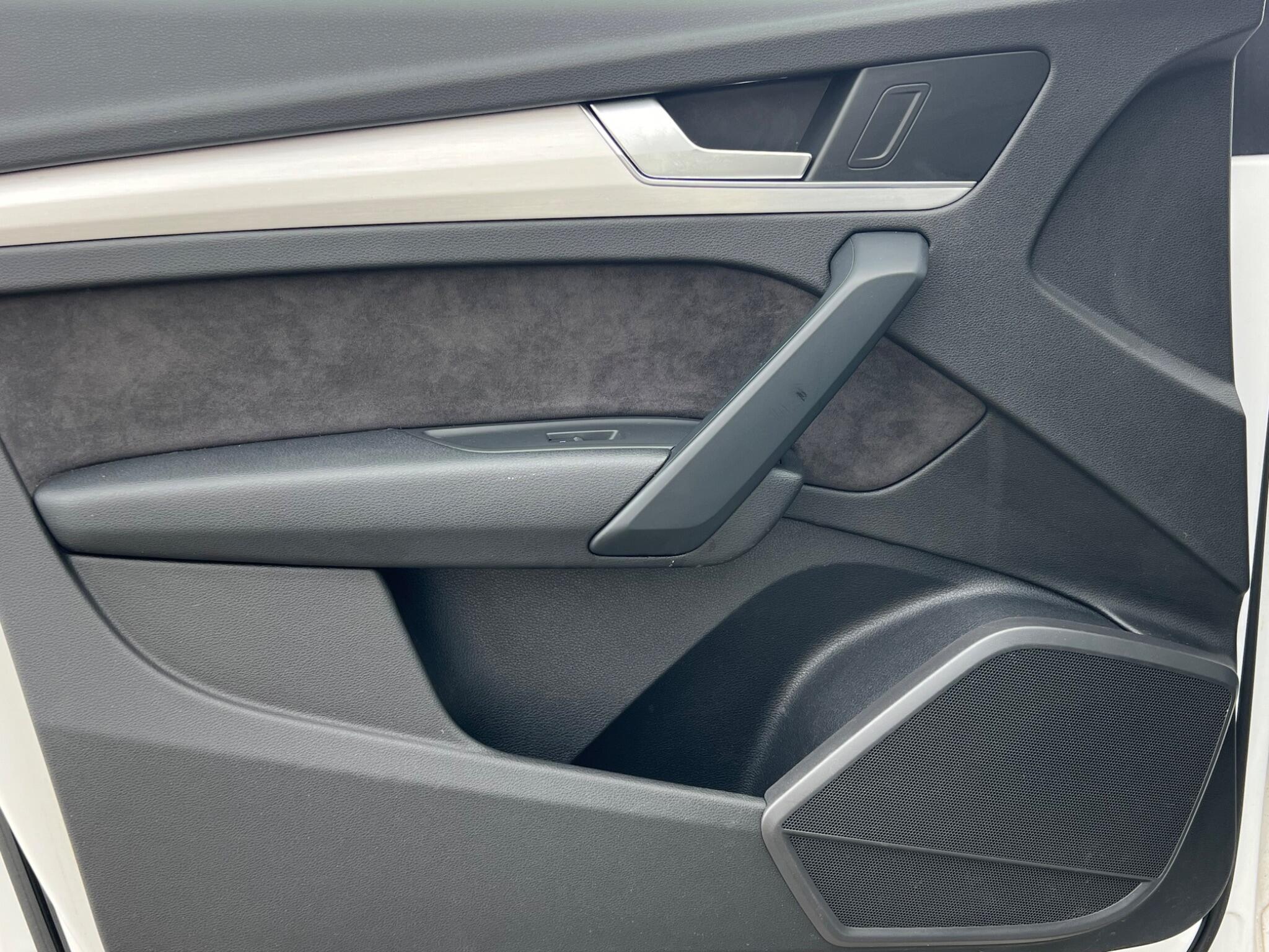 Audi Q5 view 30