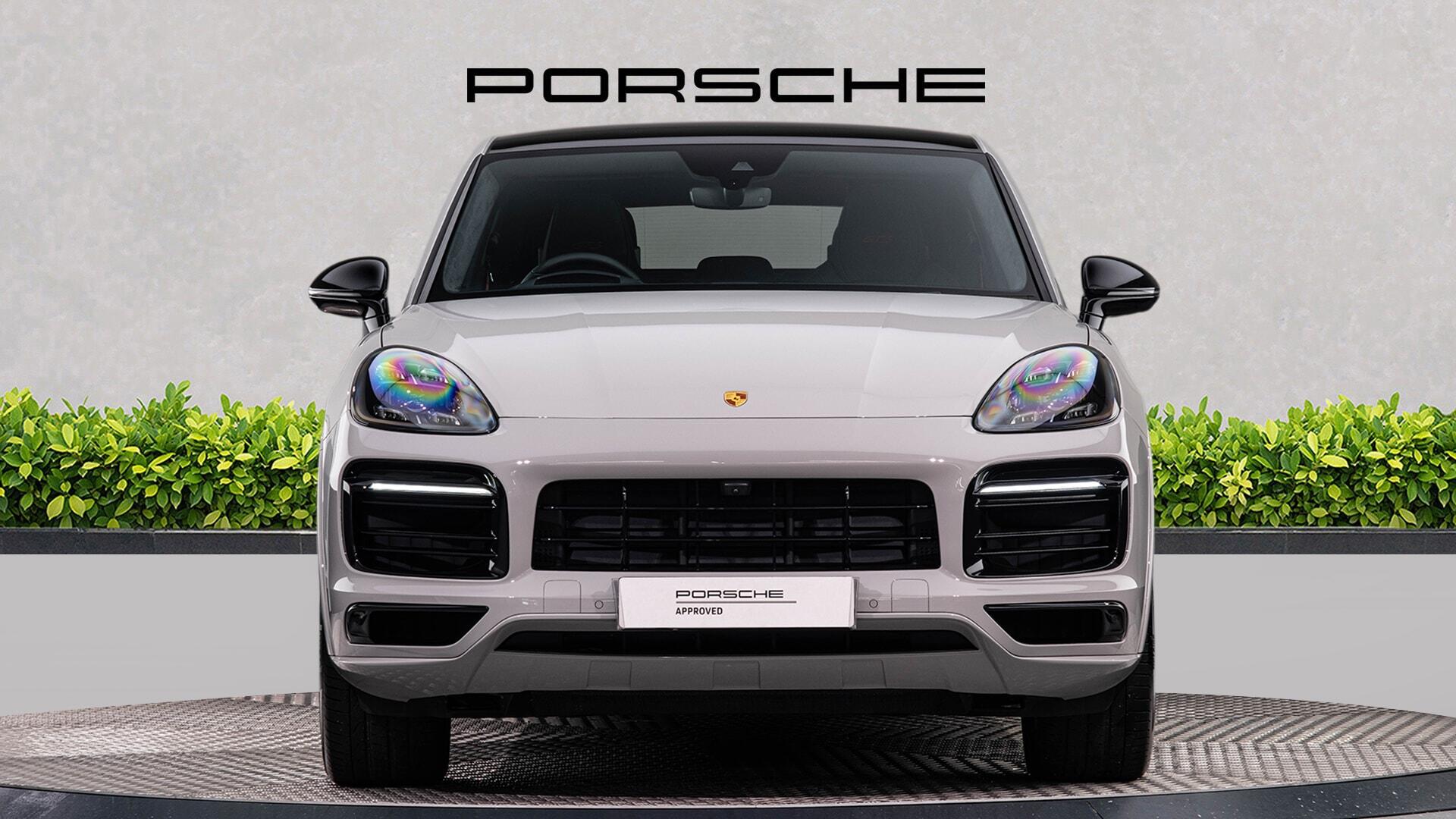 Porsche Cayenne view 2