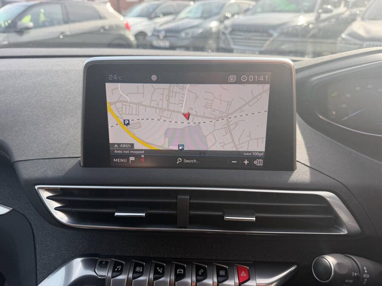 Peugeot 3008 view 9