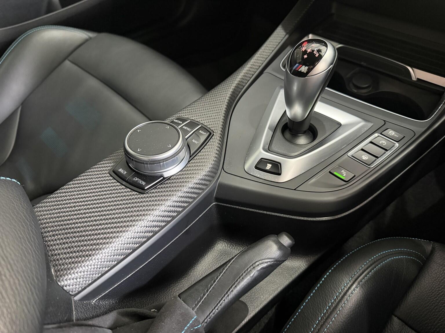 BMW M2 view 32