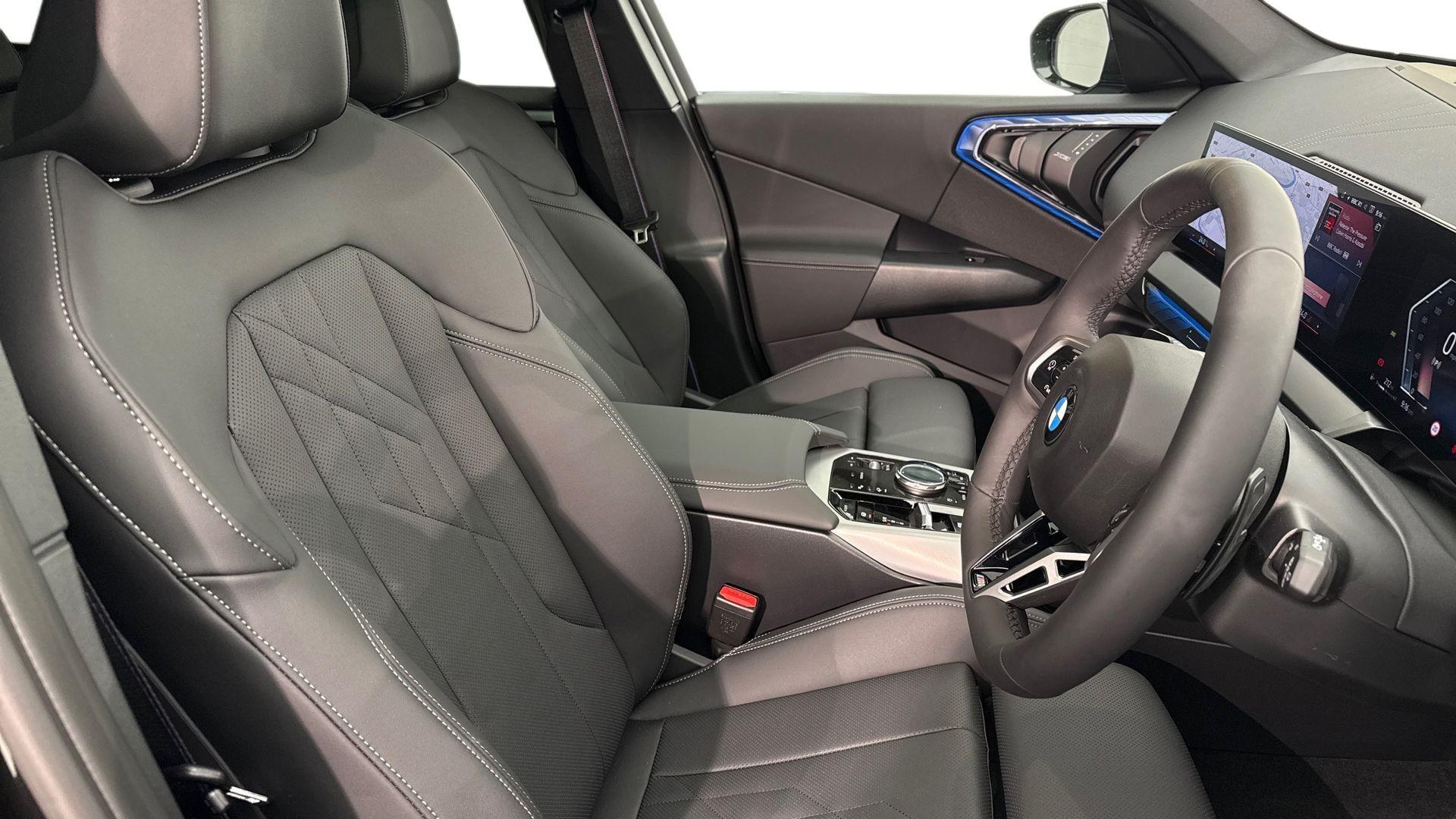BMW X3 view 11