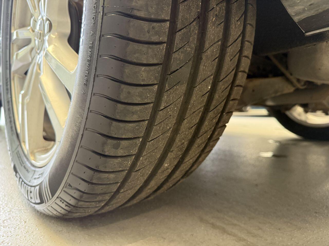 Audi Q3 view 37