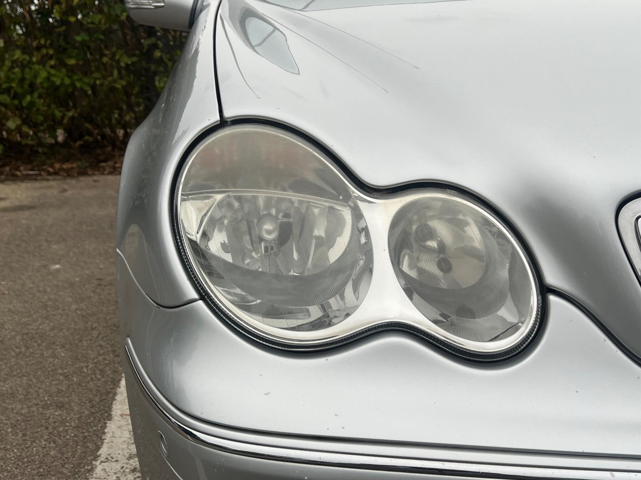 Mercedes-Benz C-Class view 12