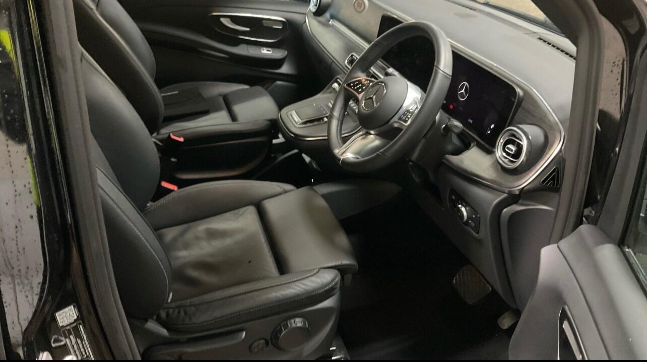 Mercedes-Benz V Class view 34