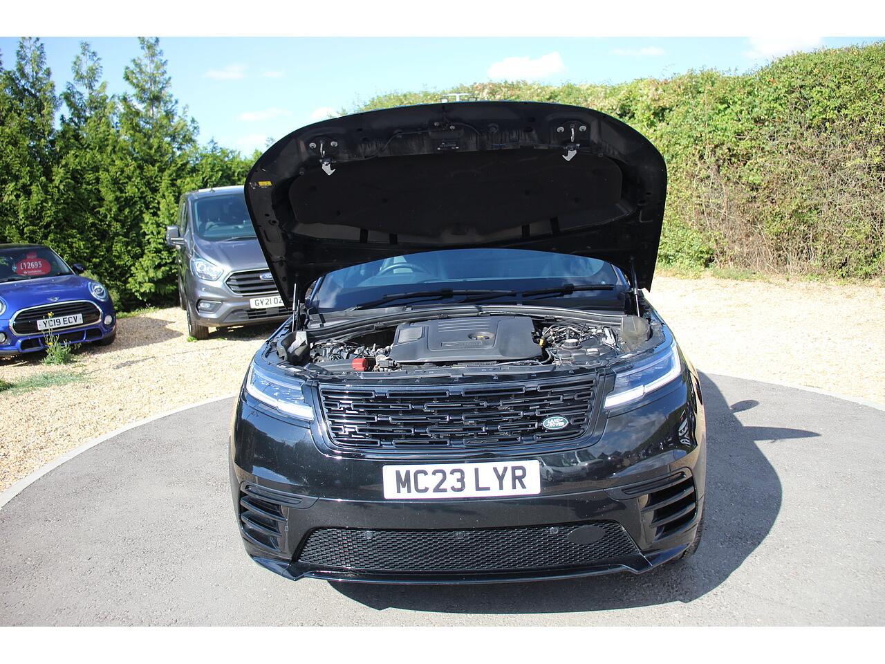 Land Rover Range Rover Velar view 38
