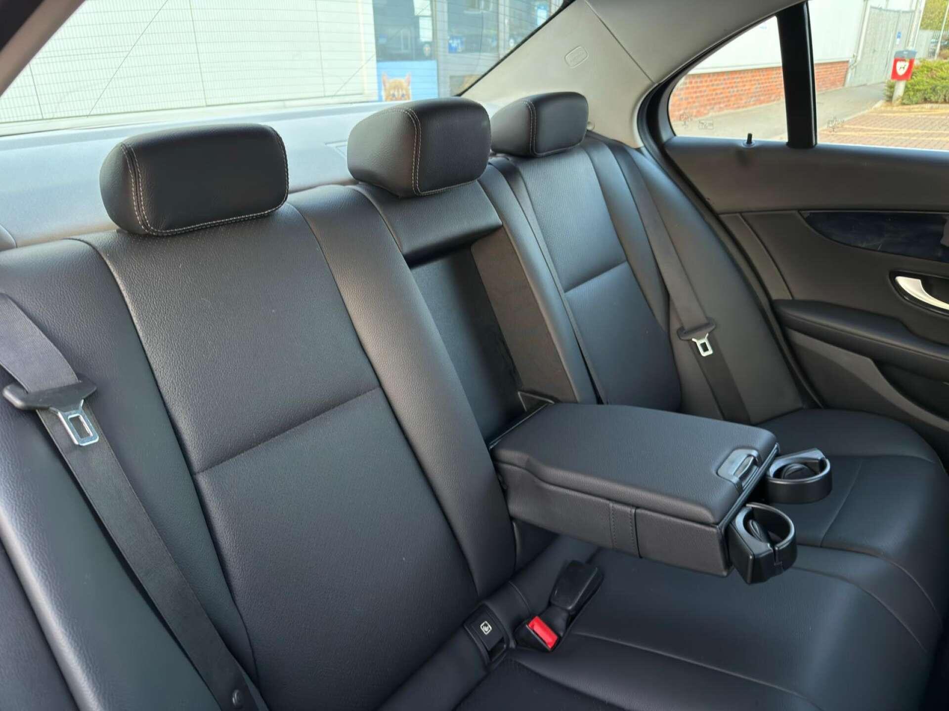 Mercedes-Benz C Class view 14