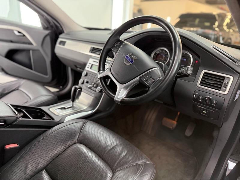 2010 Volvo V70 image 20