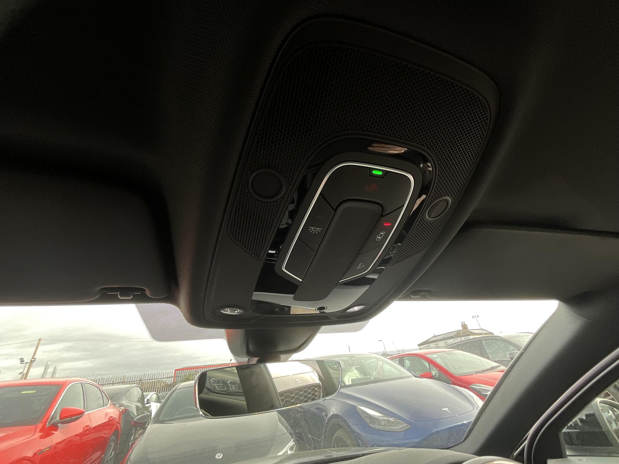 Audi A4 view 31