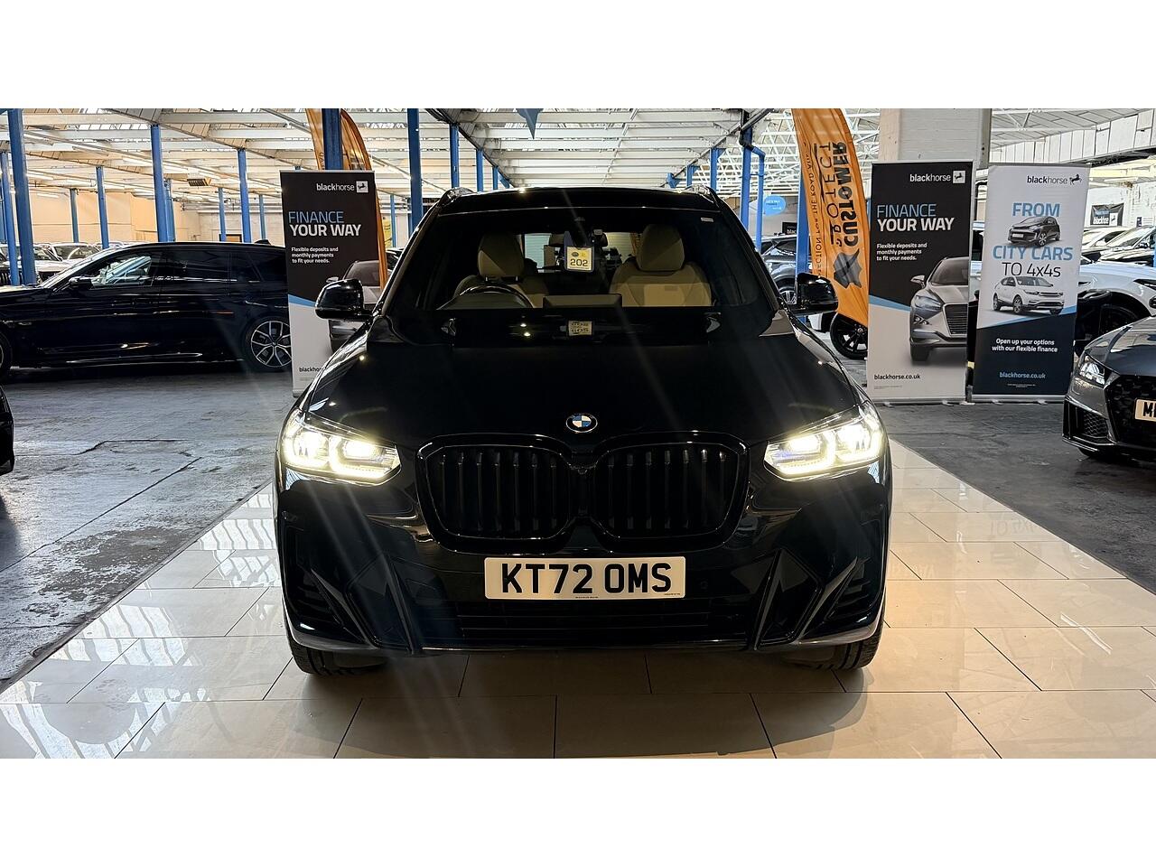 BMW X3 view 10