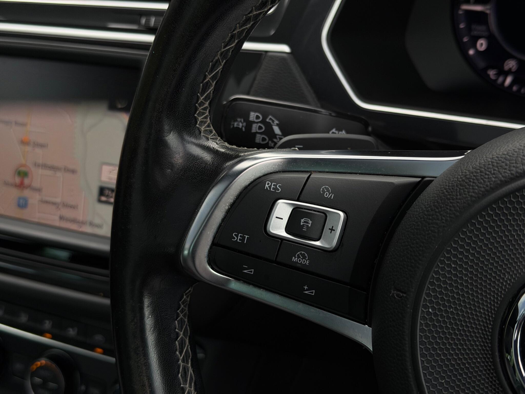 Volkswagen Tiguan view 22