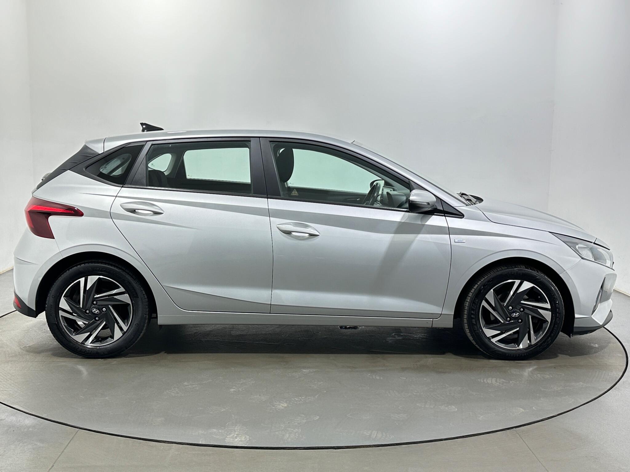 Hyundai i20 view 9