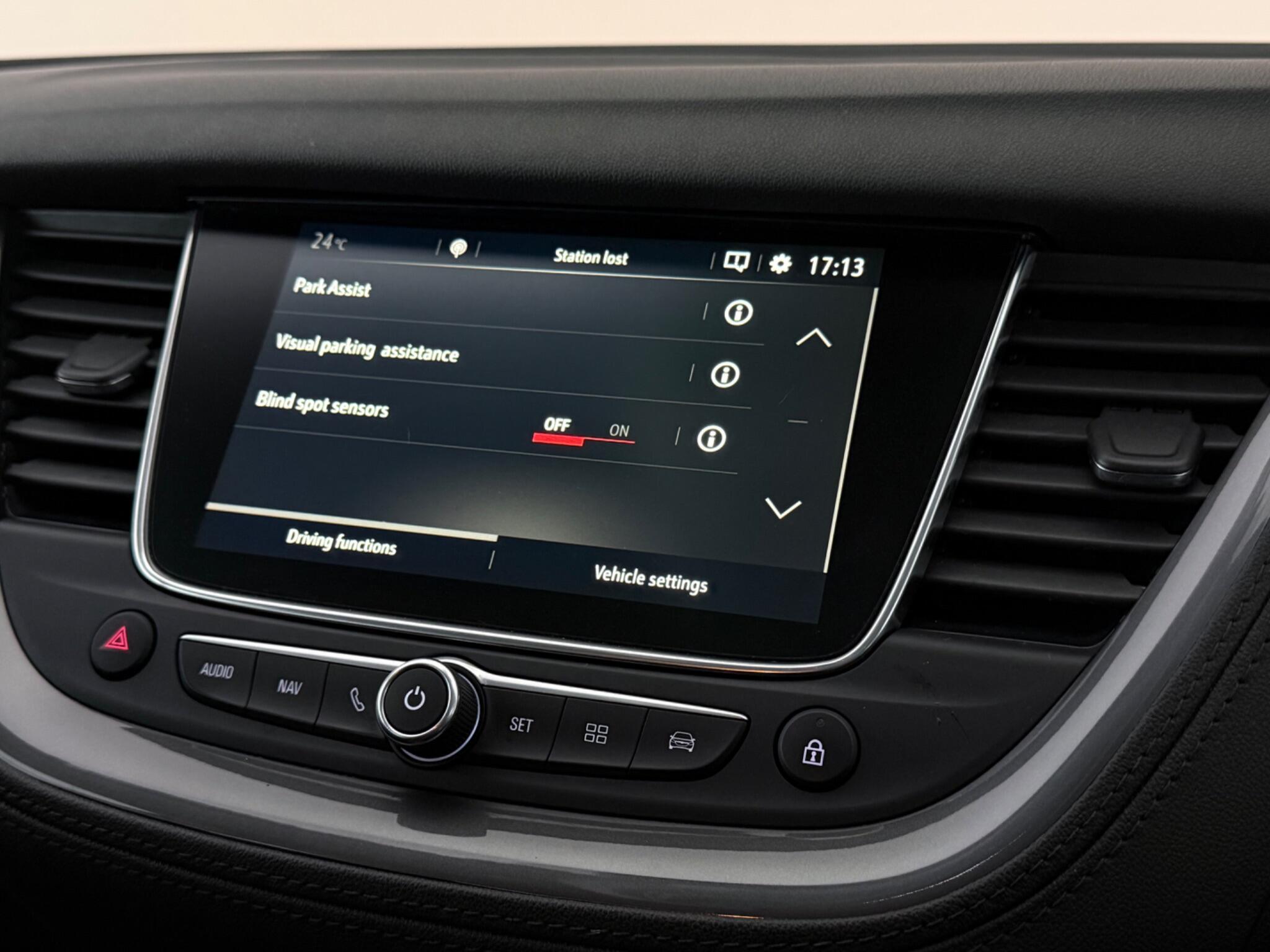 Vauxhall Grandland X view 28