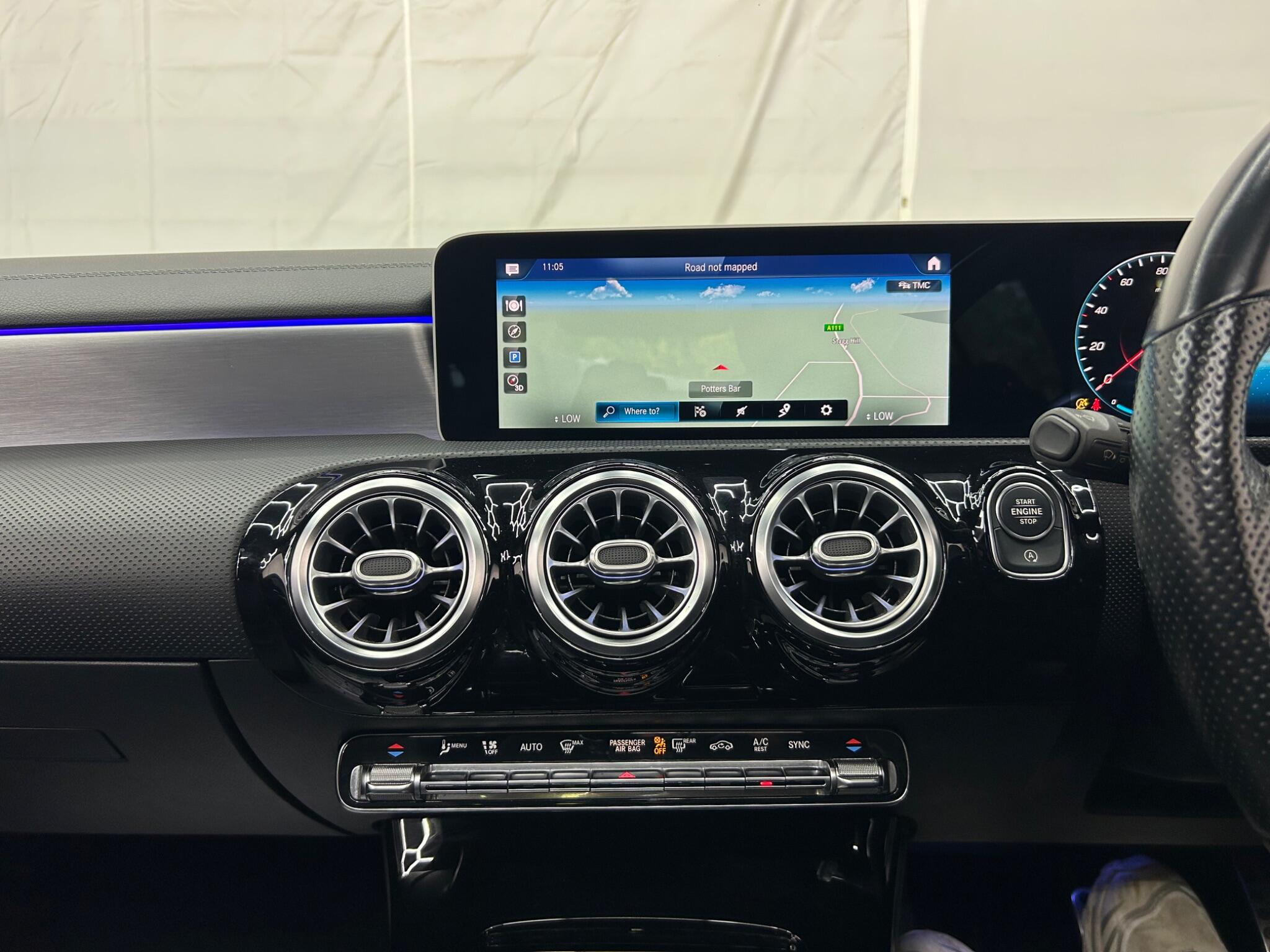 Mercedes-Benz Cla view 38