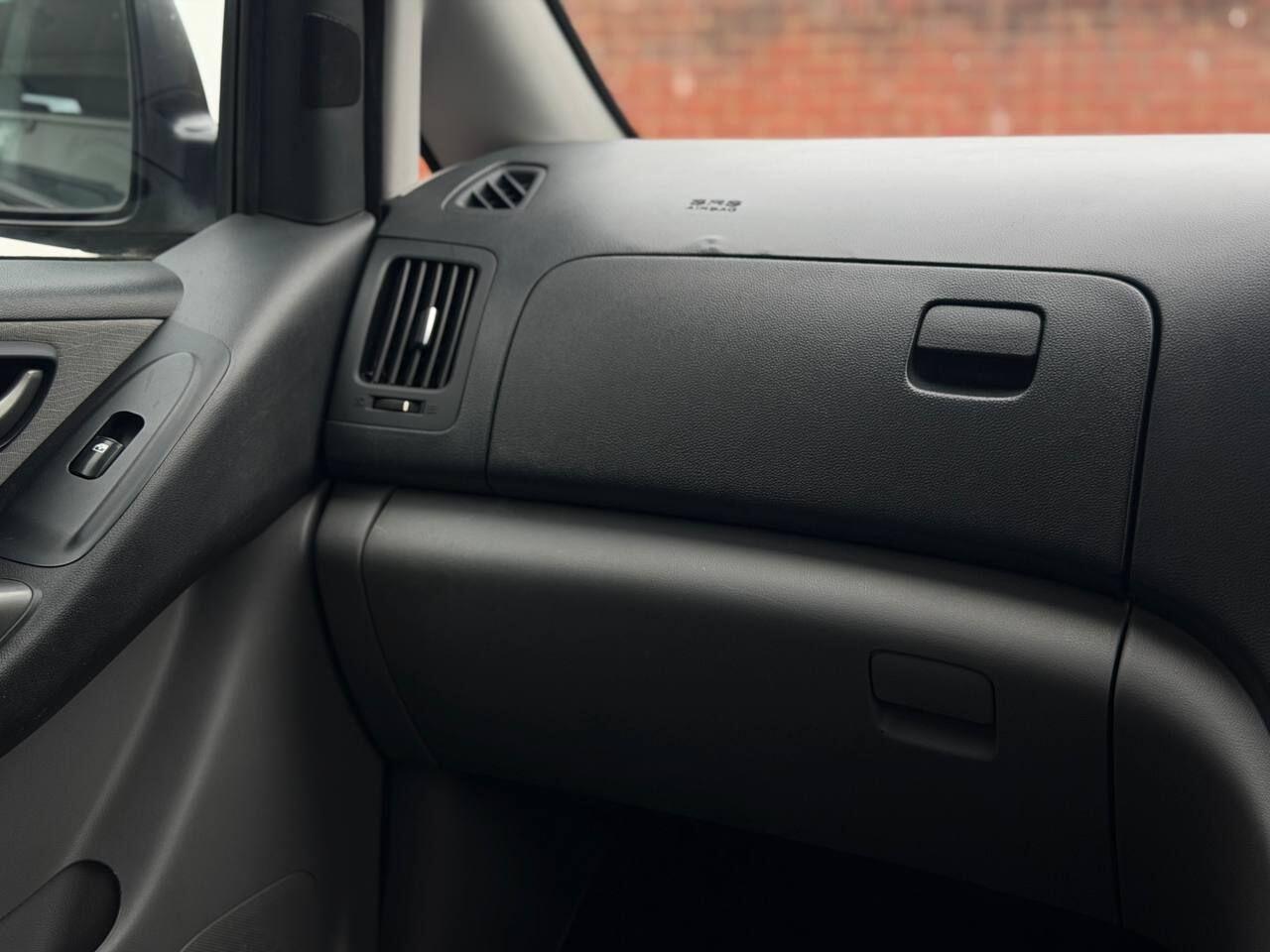 Hyundai I800 view 26