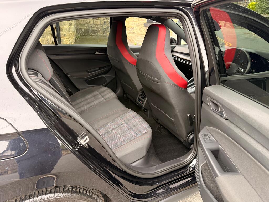 Volkswagen Golf view 29
