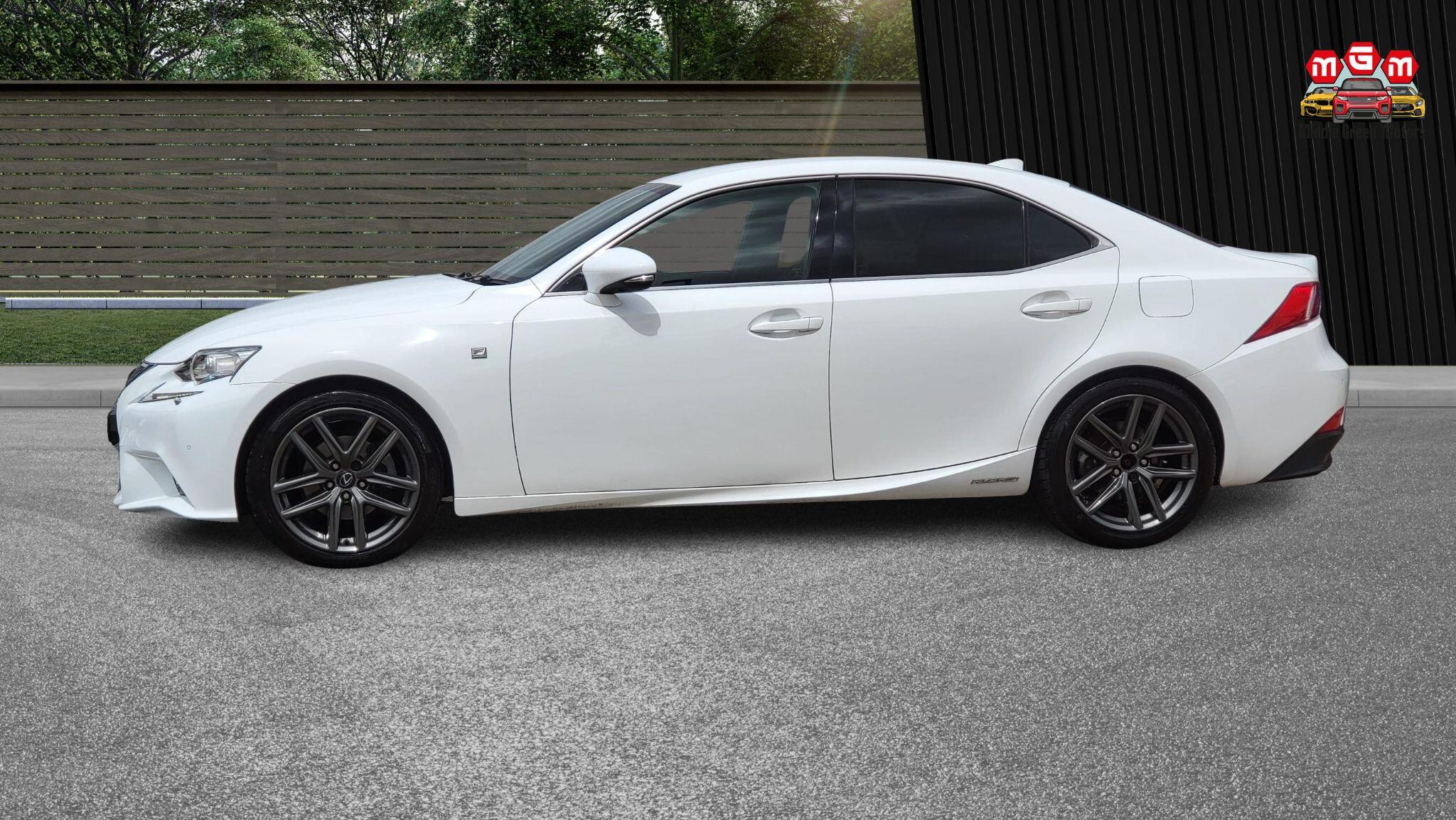 Lexus Is view 6