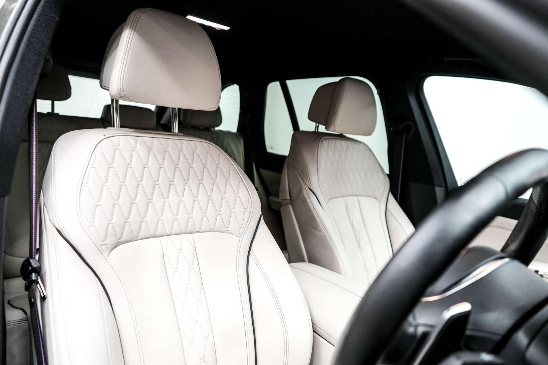 BMW X5 view 11