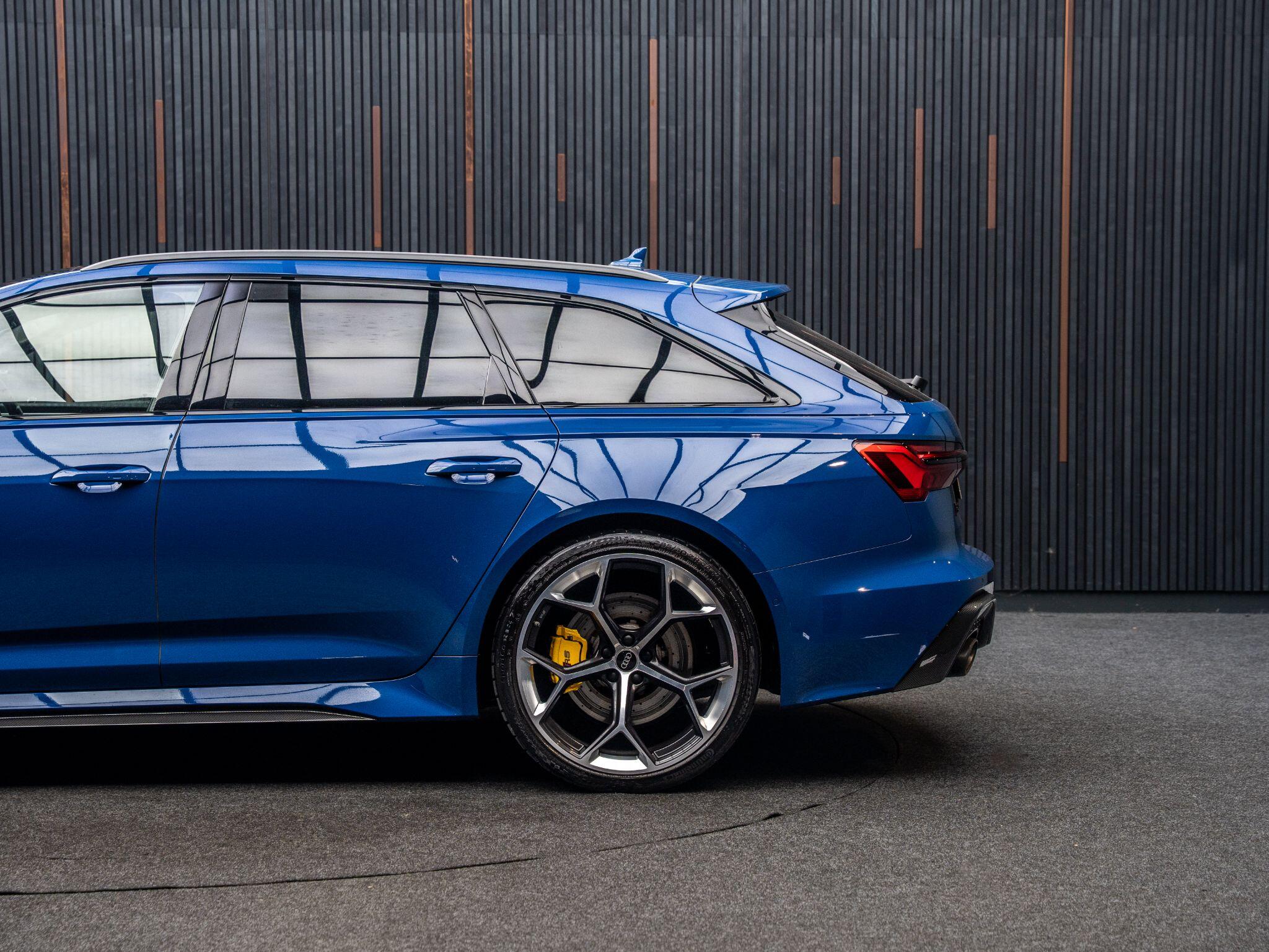 Audi RS6 view 17