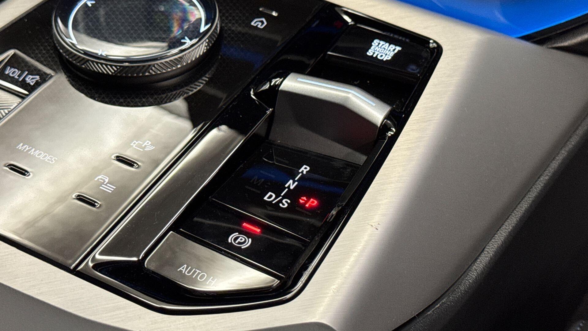BMW X3 view 10