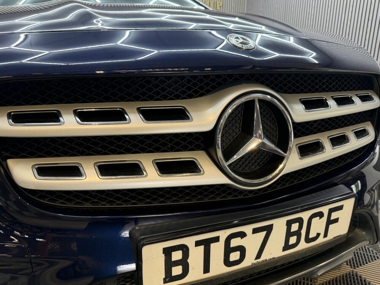 Mercedes-Benz Gla view 27