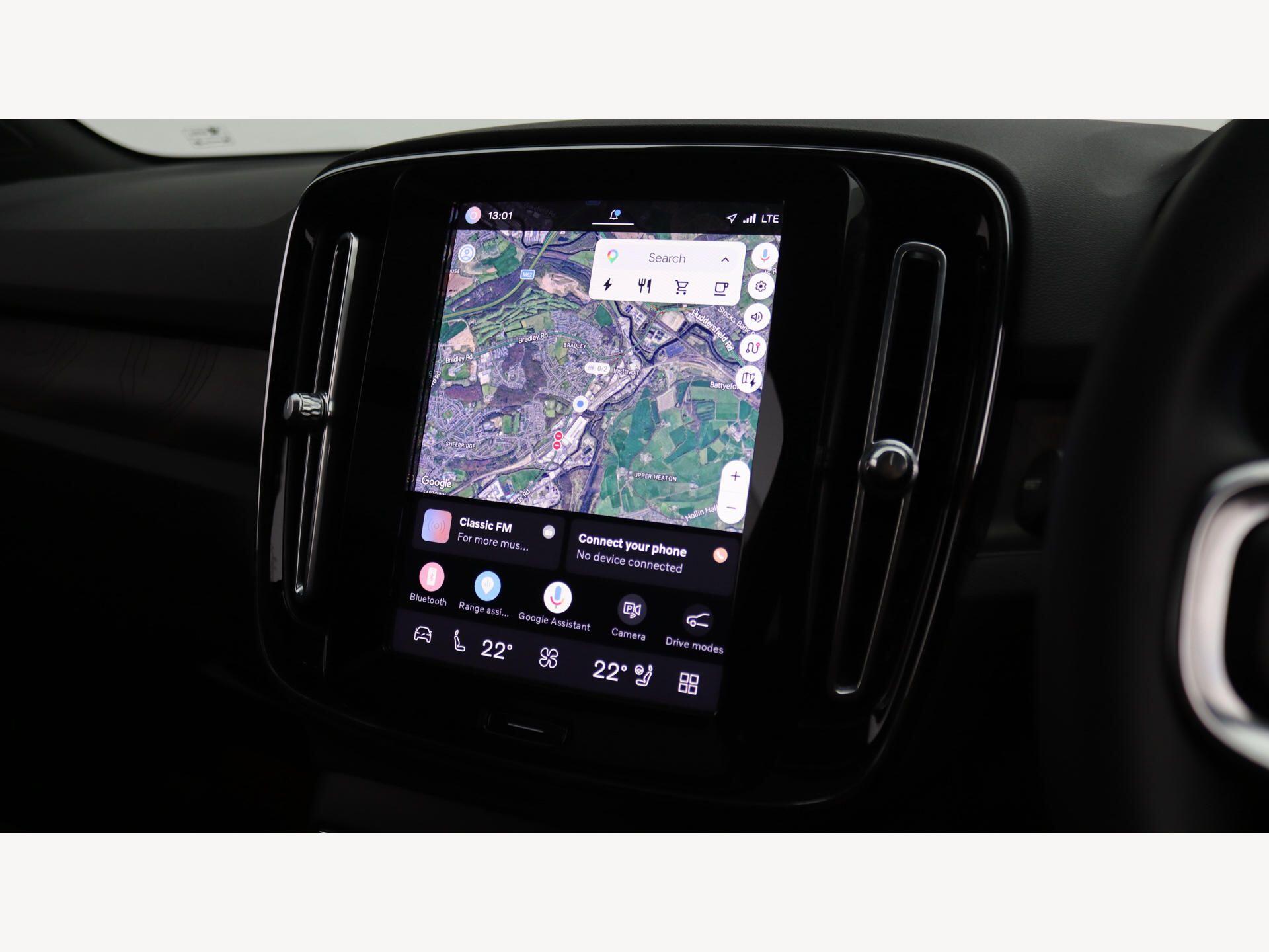 Volvo XC40 view 15