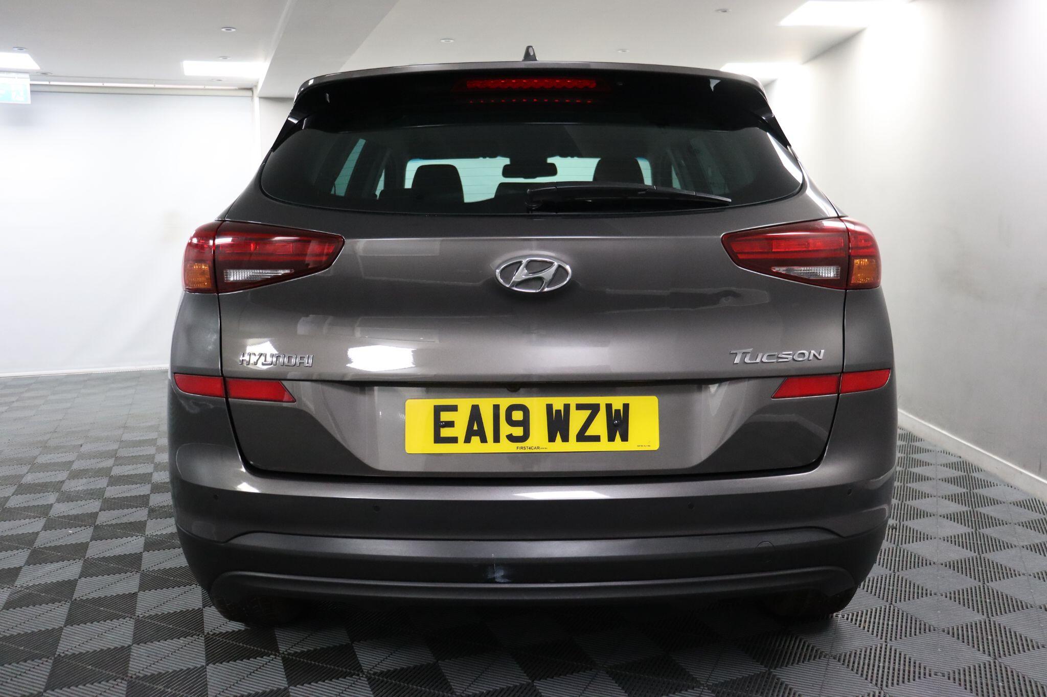 Hyundai Tucson view 25