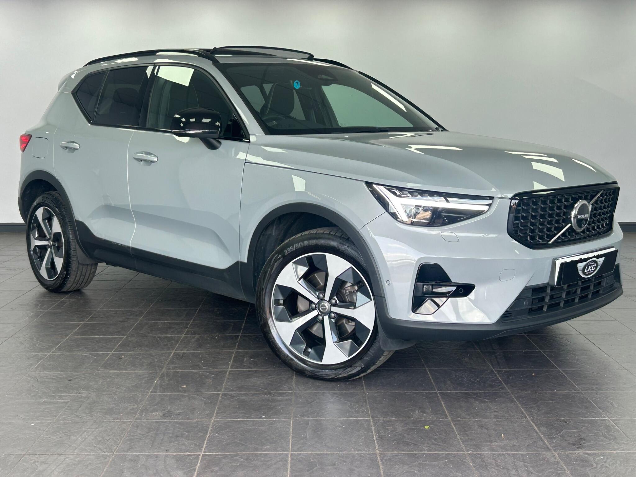 Volvo XC40 view 4