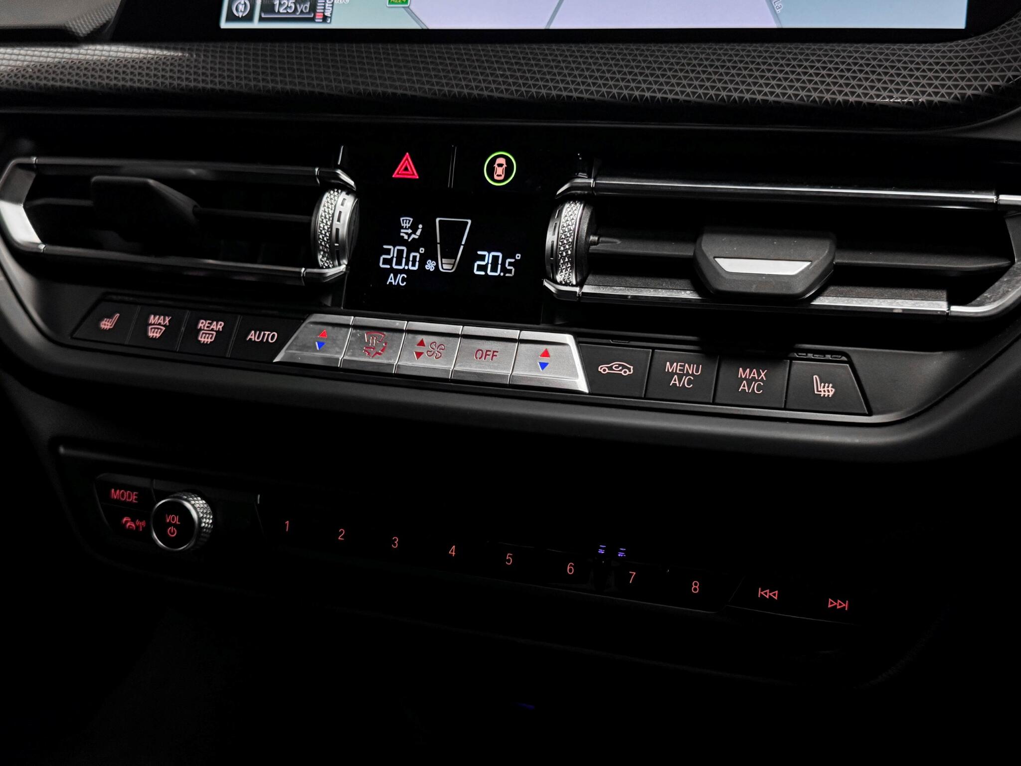 BMW 1 Series view 36