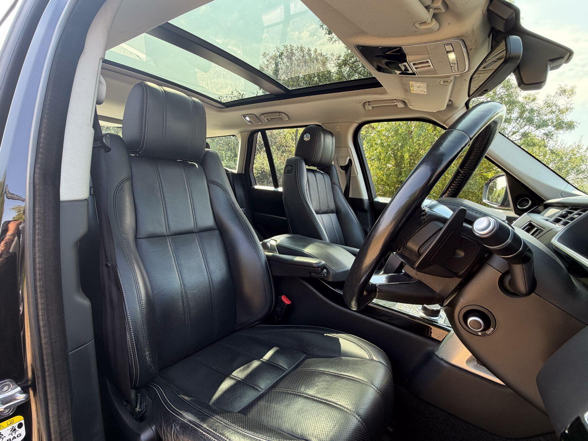 Land Rover Range Rover view 19