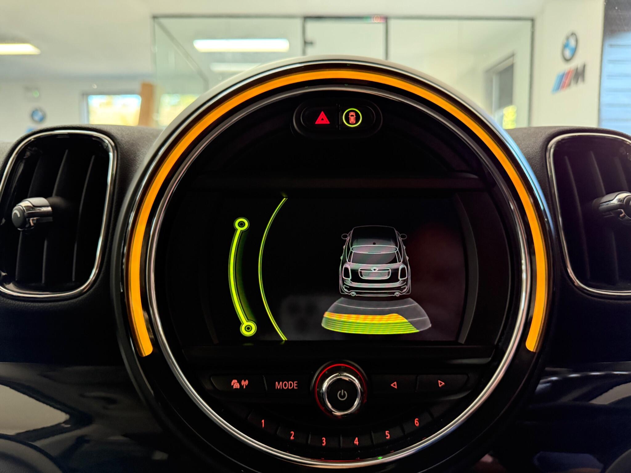 MINI Countryman view 13