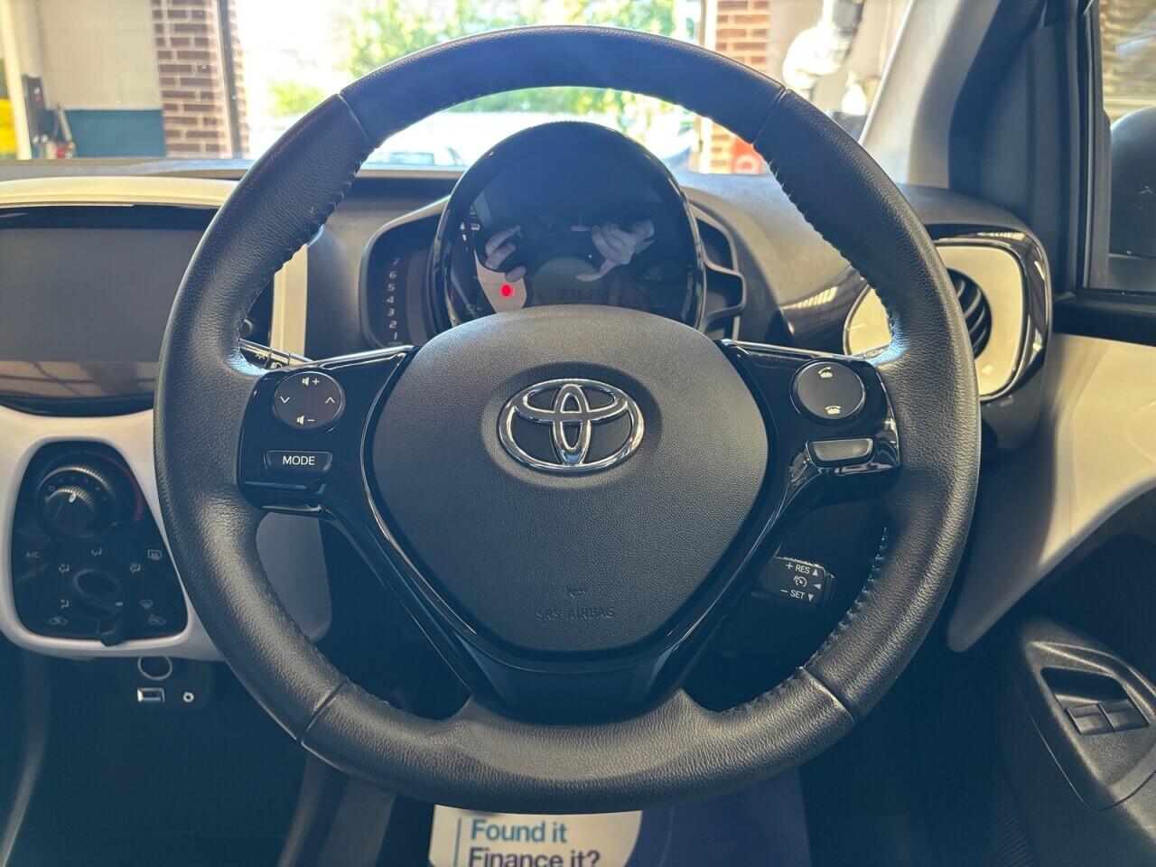 Toyota Aygo view 14