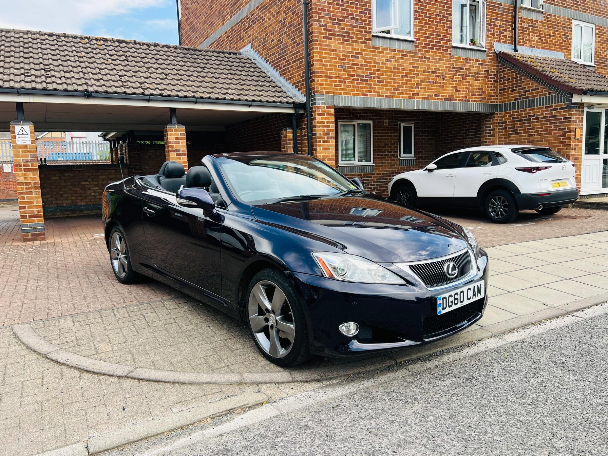 Lexus Is view 11