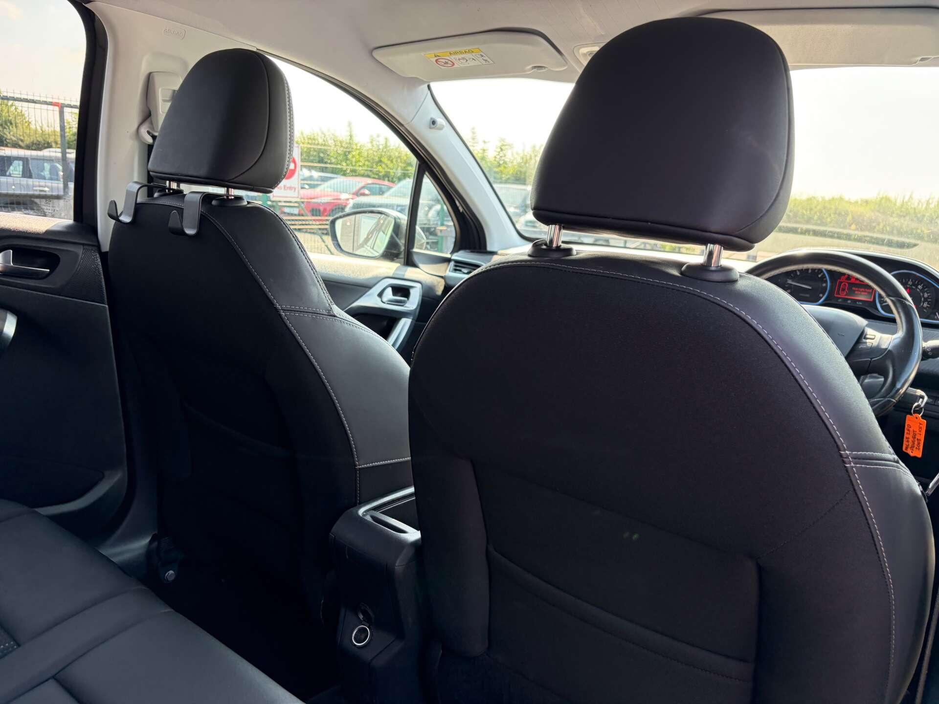 Peugeot 2008 view 29