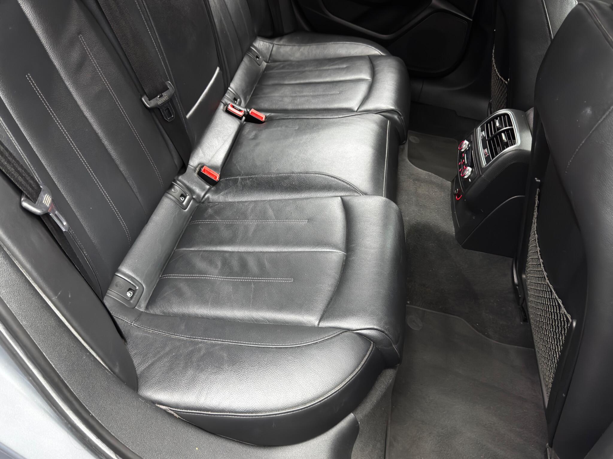 Audi A6 view 16
