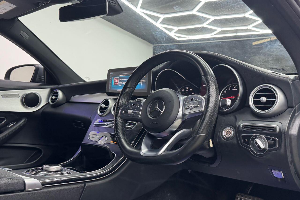 Mercedes-Benz C-Class view 17