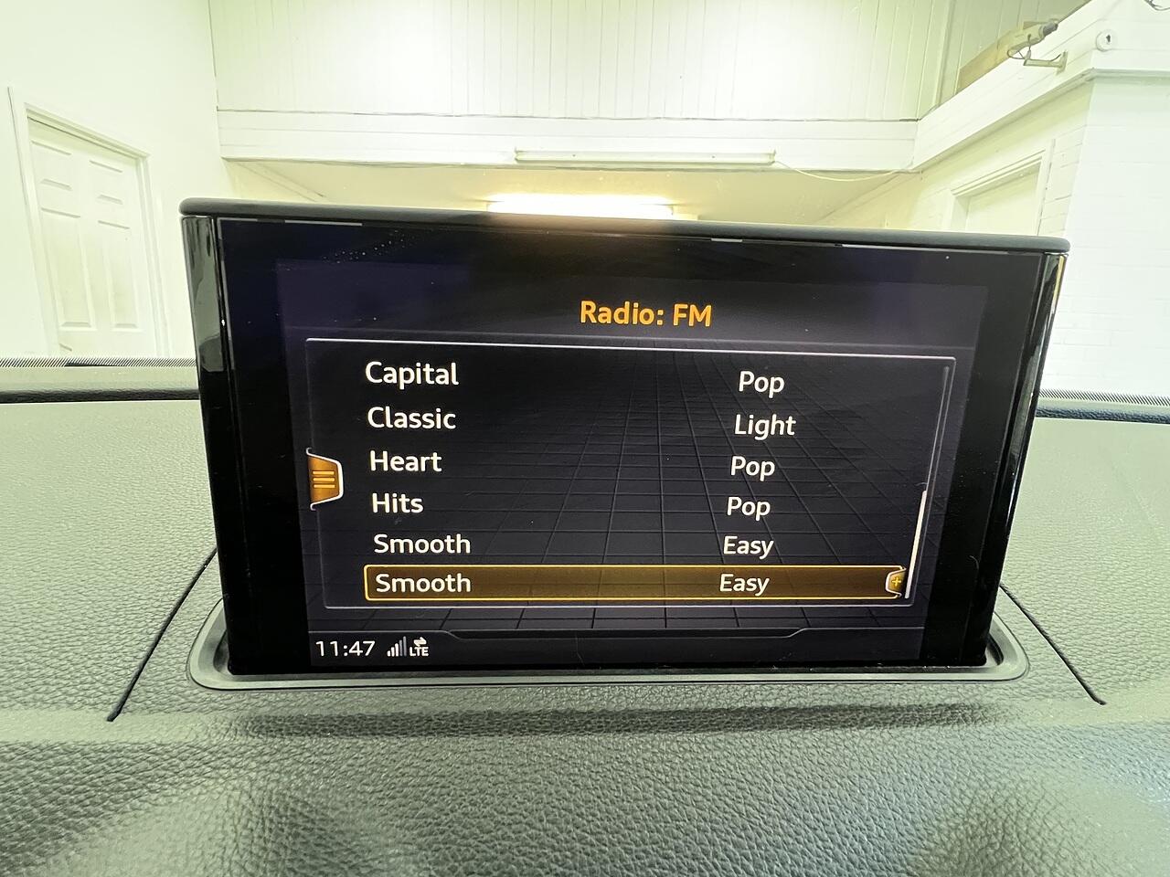 Audi A3 view 11