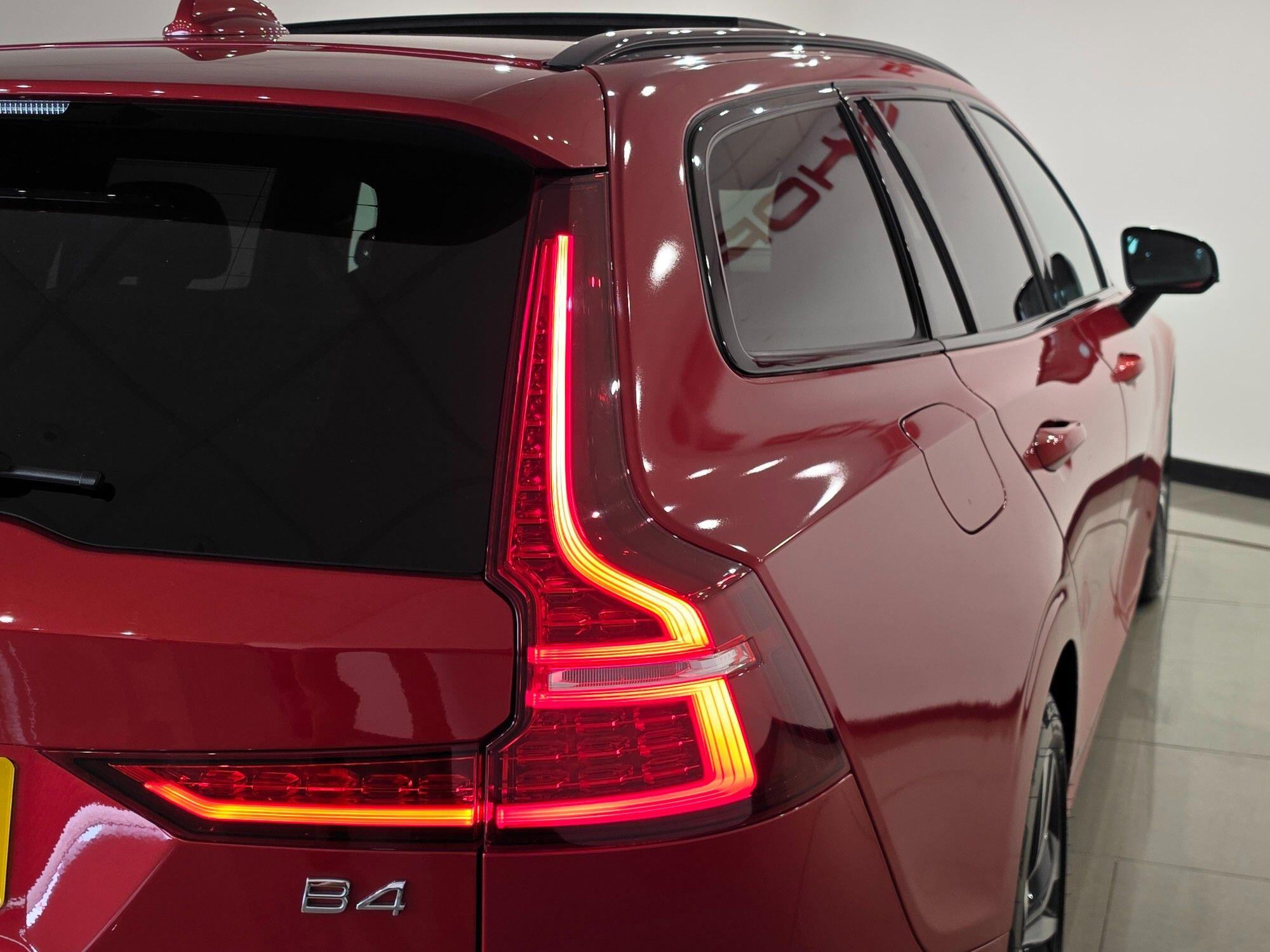 Volvo V60 view 45