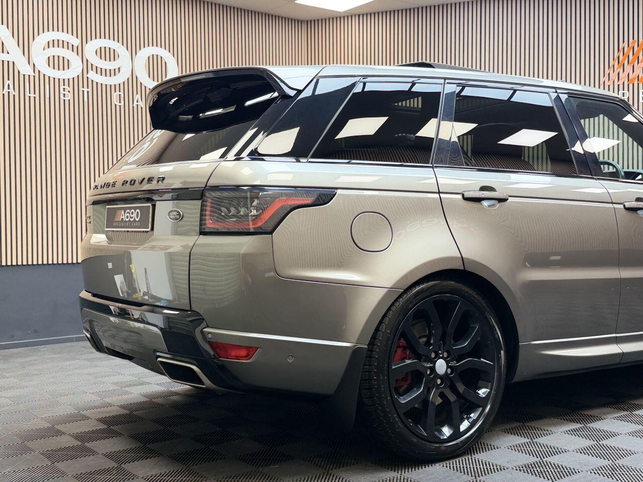 Land Rover Range Rover Sport view 12