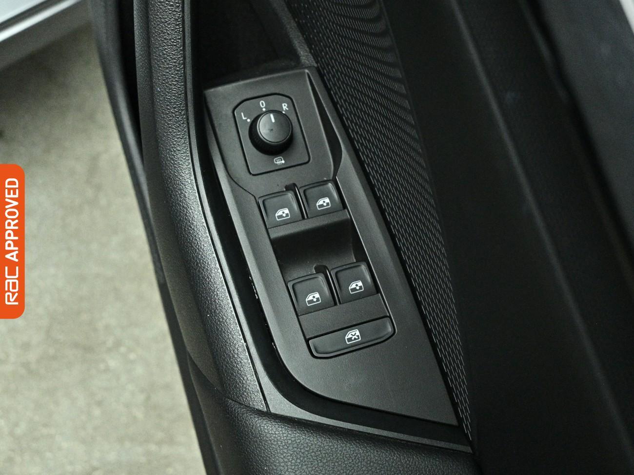 Skoda Octavia view 23
