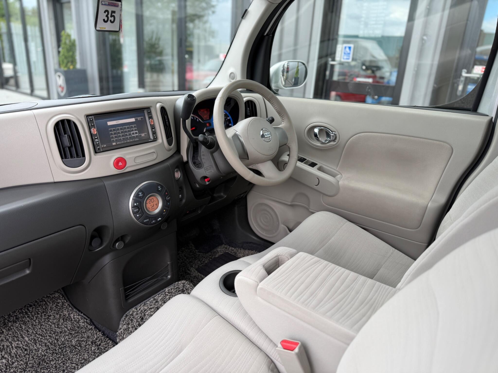 Nissan Cube view 28