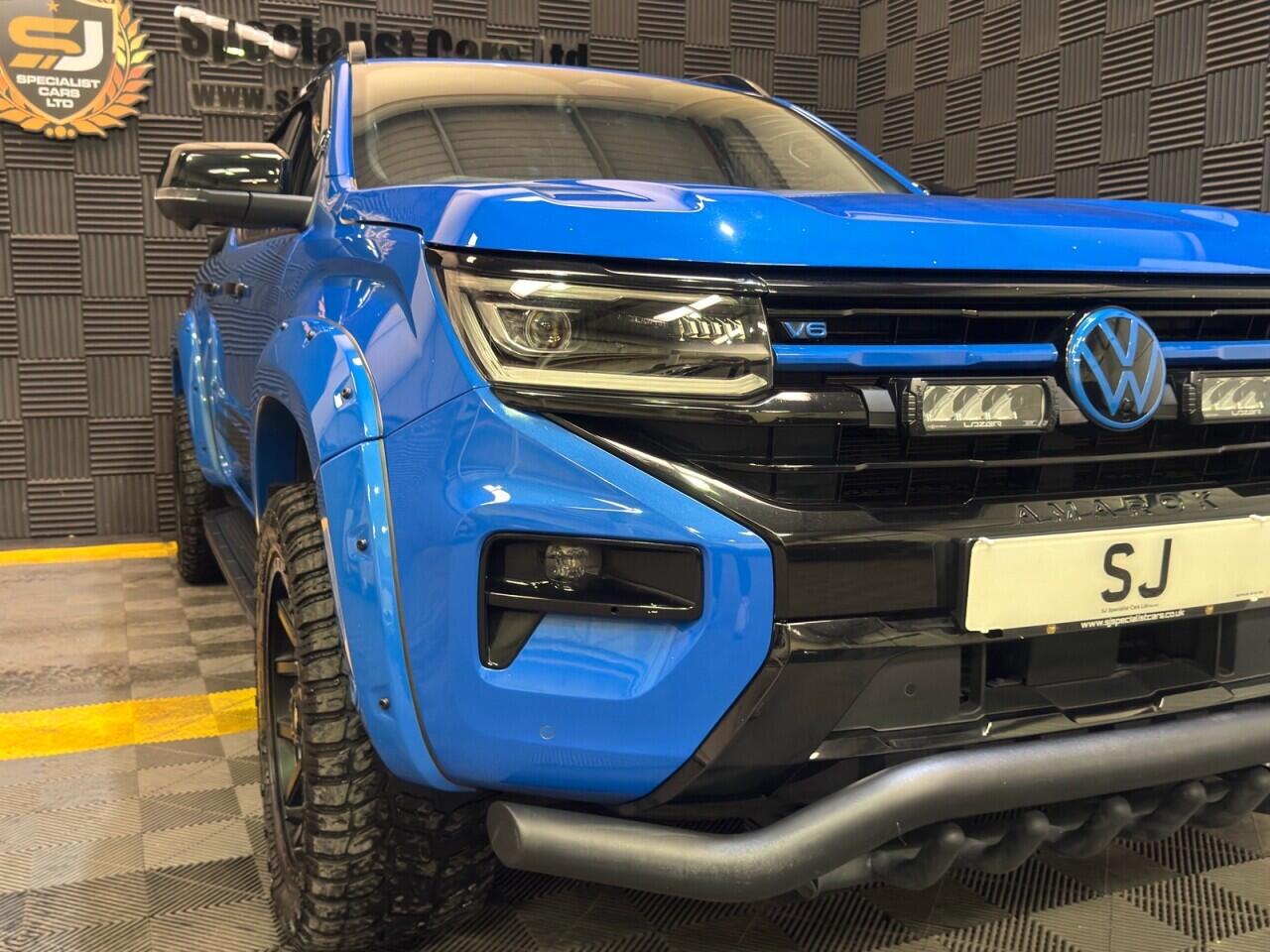 Volkswagen Amarok view 21