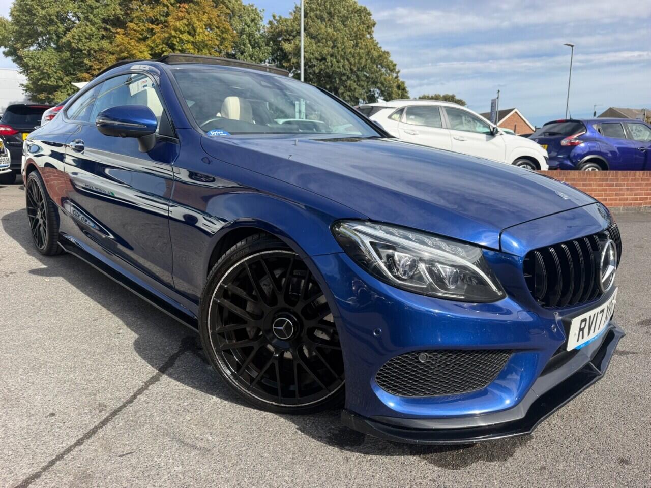 Mercedes-Benz C-Class view 24