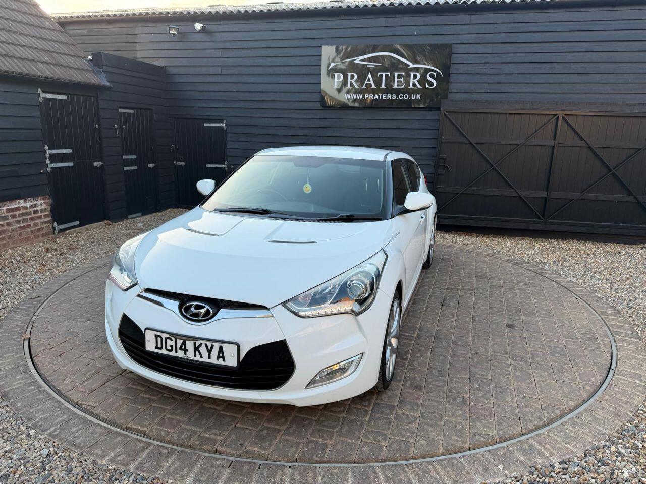 Hyundai Veloster view 12