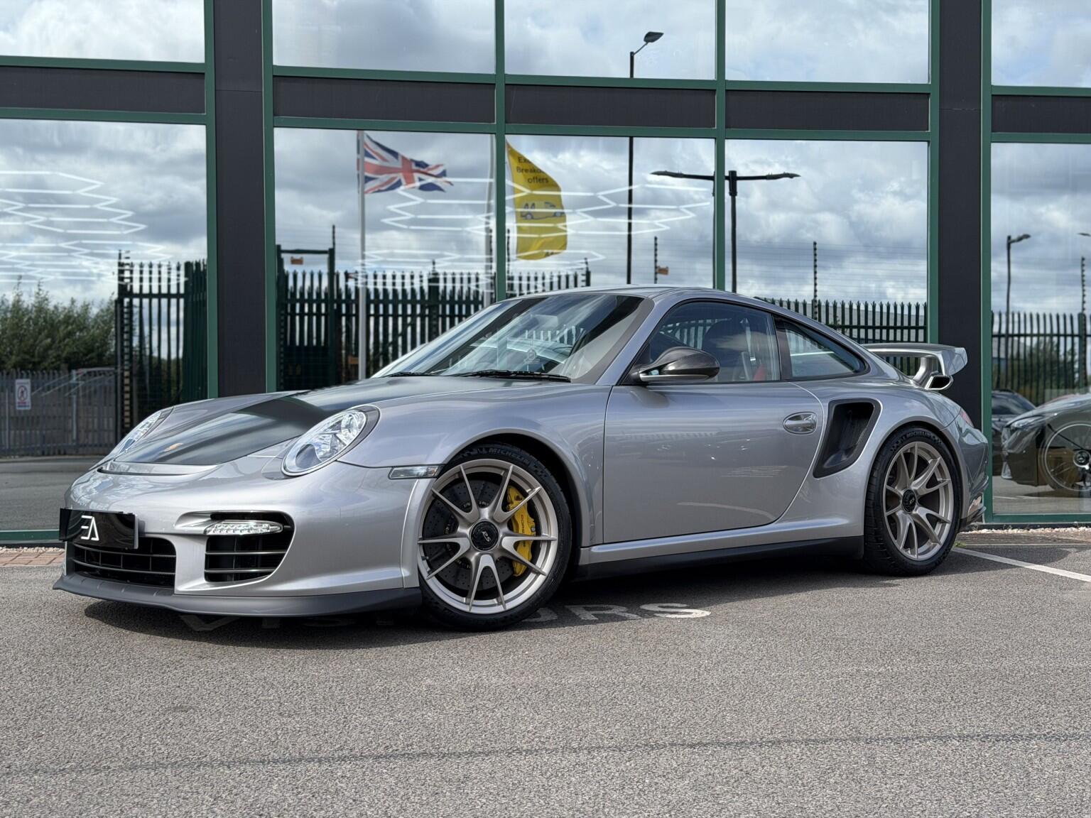 Porsche 911 view 28