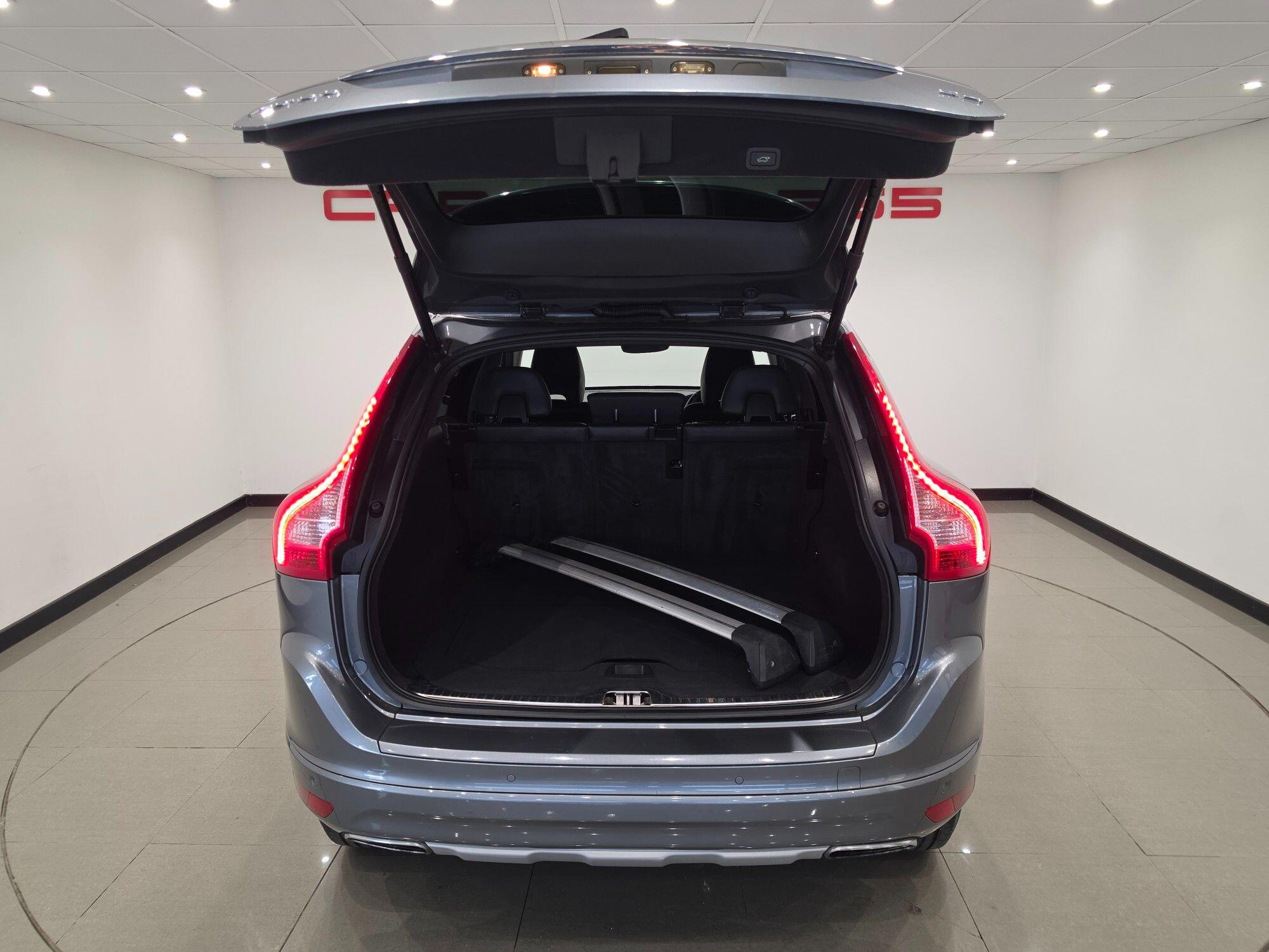Volvo XC60 view 48