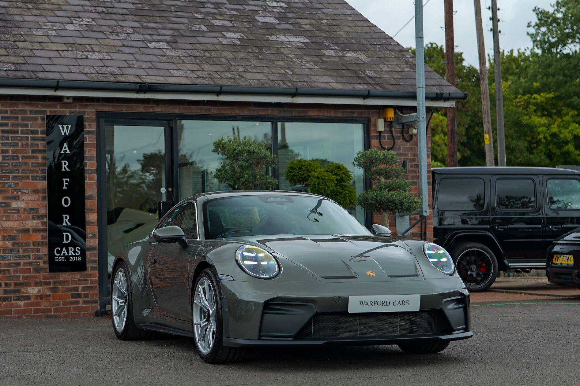 Porsche 911 main image