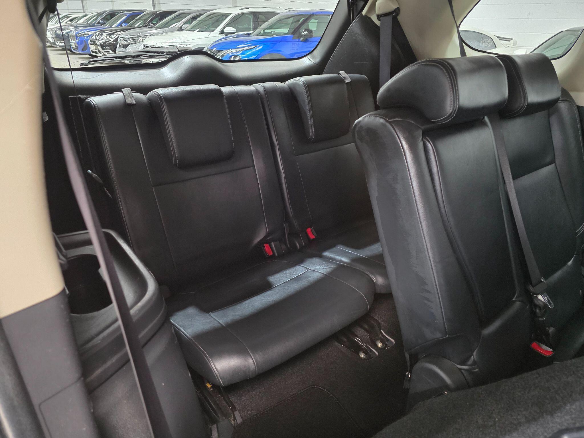 Mitsubishi Outlander view 23