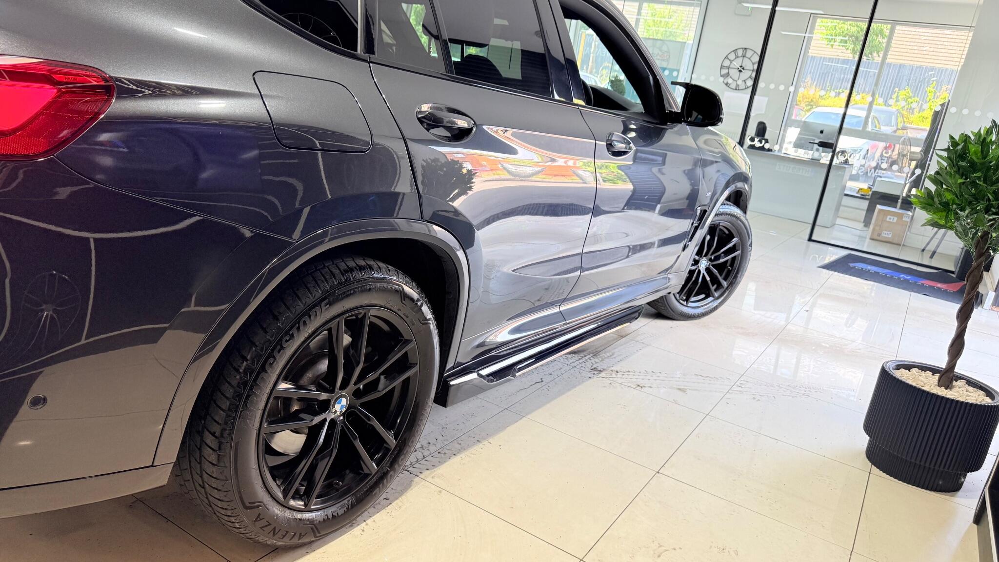 BMW X4 view 27