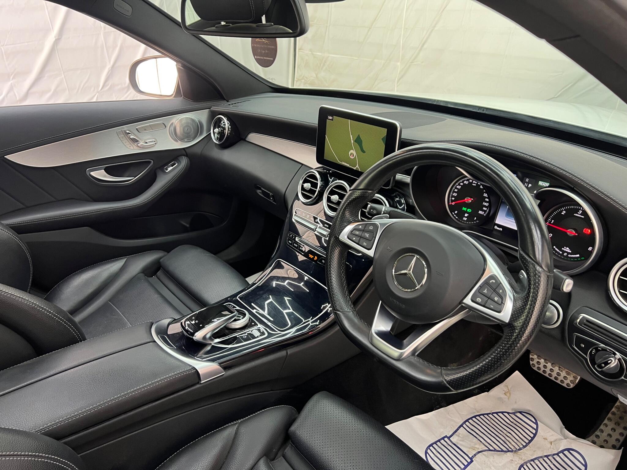 Mercedes-Benz C Class view 12